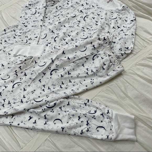 Giggle Mommy Pajama Set Holiday Pattern - Picture 2 of 6